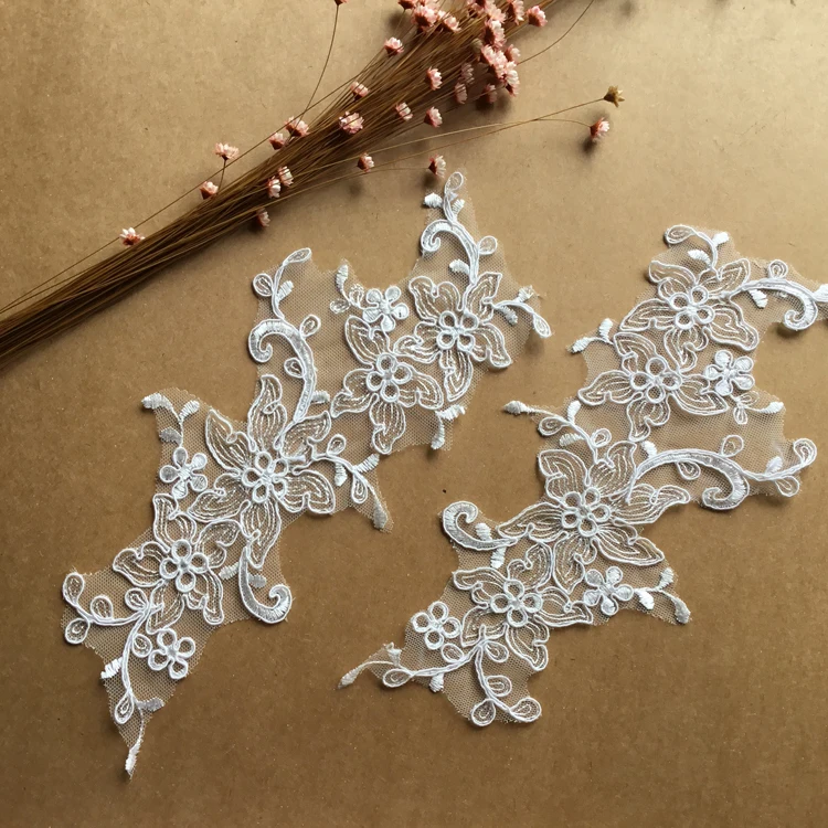 

Exquisite Embroidery Lace Applique Medallions Piece Mirror lace For Wedding Dress
