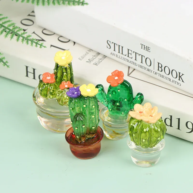 4PC  Handmade Glass Cactus Figurines Ornaments Mini Bonsai Decor Cute Miniature Desktop Craft Adornment Creative Home Decor Gift