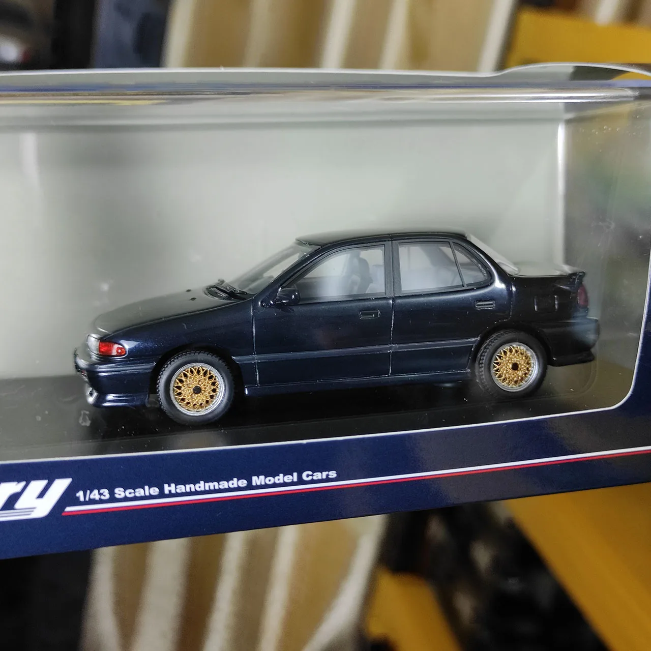 Hi-Story Scala 1:43 ISUZU GEMINI ZZ 1990 Modello di auto in resina personalizzato Giocattolo da collezione Regalo Souvenir Display Ornament