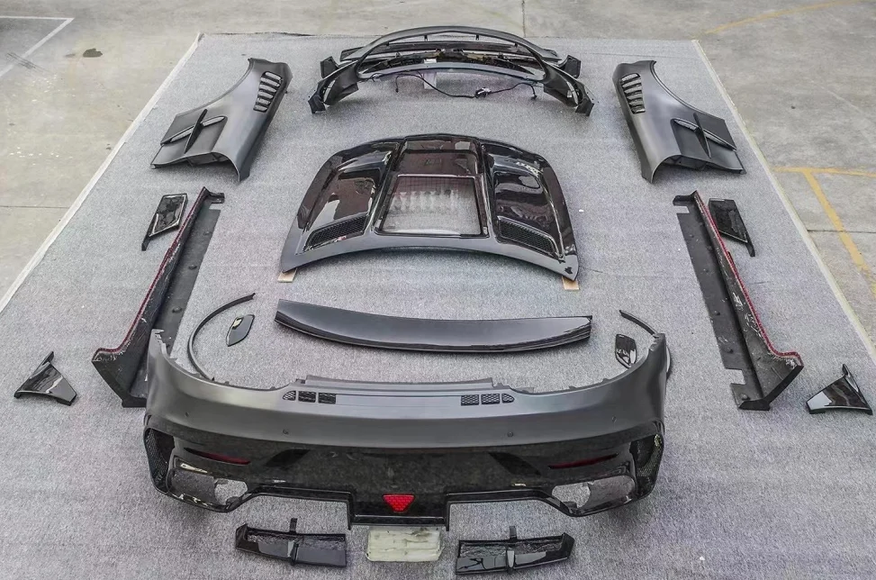 طقم هيكل من ألياف الكربون الجافة على طراز السلسلة السوداء غطاء المصد الأمامي الخلفي لـ GT GTS GT GTR