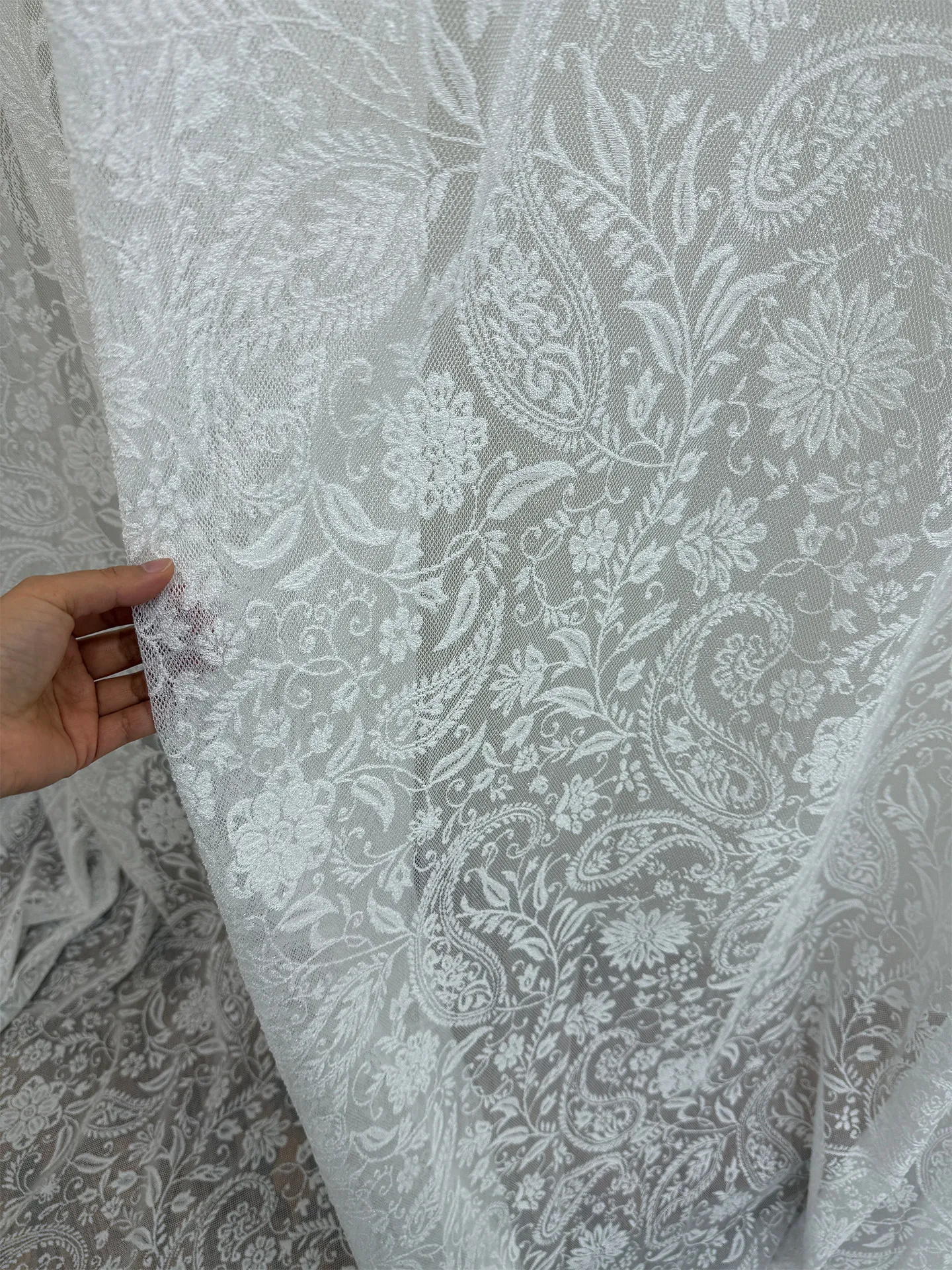 French Retro Light Luxury Palace Style Lace Hollow Gauze Curtain Translucent Semi-transparent Floating Curtains for Bedroom