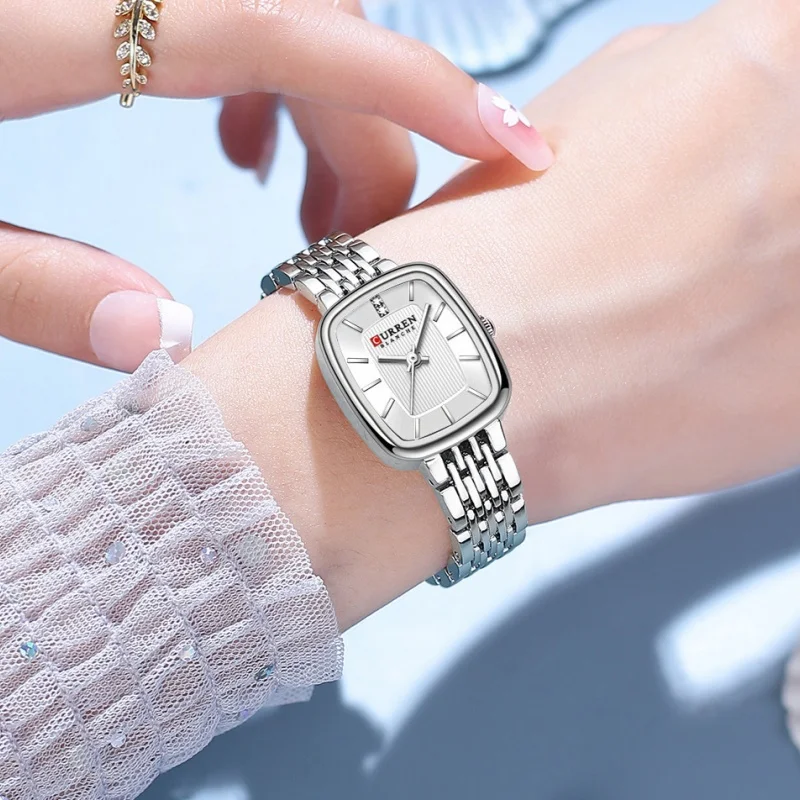 CURREN 9093 Fashion Quartz Women Watch Elegant Square Dial Gold Stainless Steel Band Waterproof Business Watches for Woman