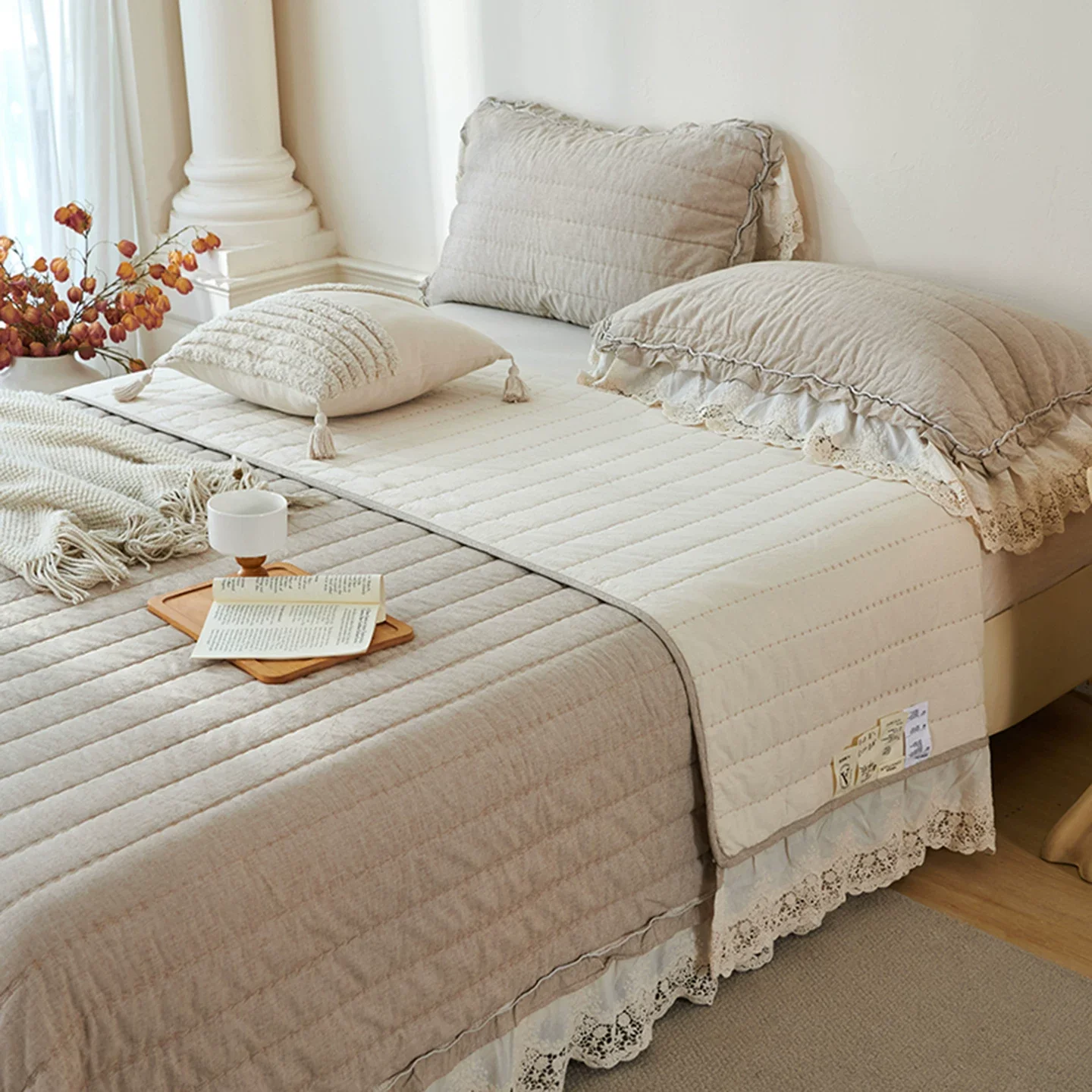 Lace Trim Cotton Linen Quilt Coverlet Set, French Style Solid Color Bedspread 3-Piece Set, All-Season Blanket for Bed