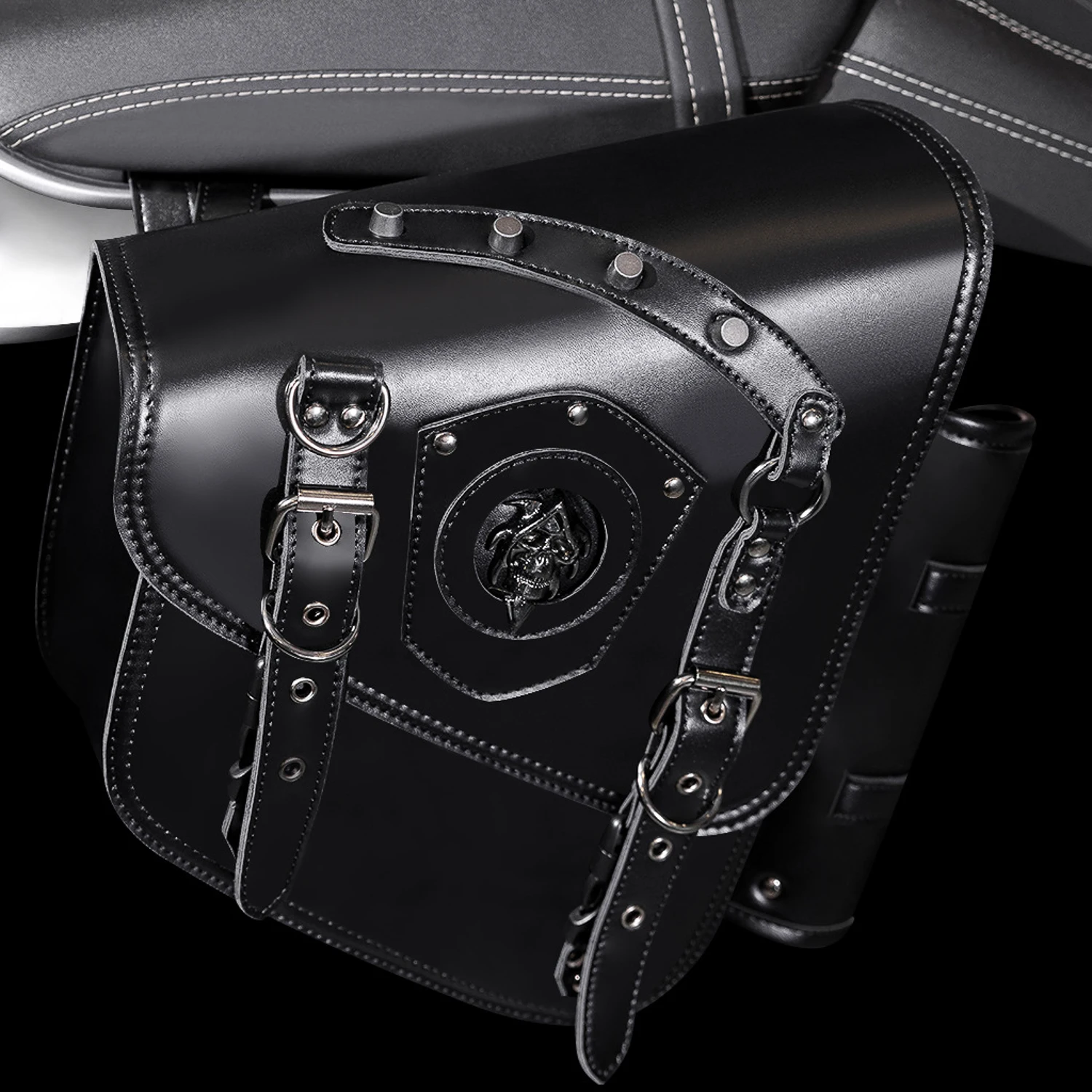 2-sacoches-laterales-de-moto-avec-clous-en-forme-de-crane-et-serrure-a-combinaison-pour-harley-chopper-cruiser-bobber