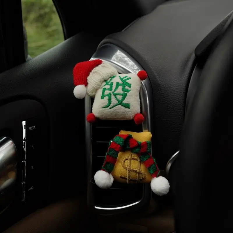 

Car Aromatherapy Jewelry Mahjong God of Fortune Elements for Air Conditioning Vents To Create A Fragrant Atmosphere