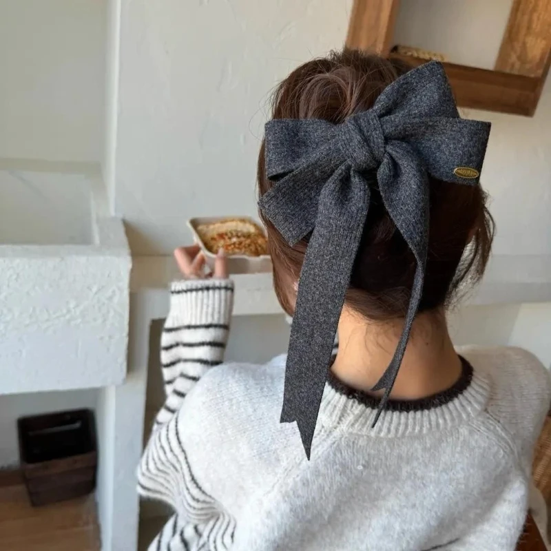 Strick-Haarspange im koreanischen Stil mit Satinschleife – minimalistische Krallenklammer für dünnes Haar, halbhohes Frisur-Accessoire für Frauen – Detail 4