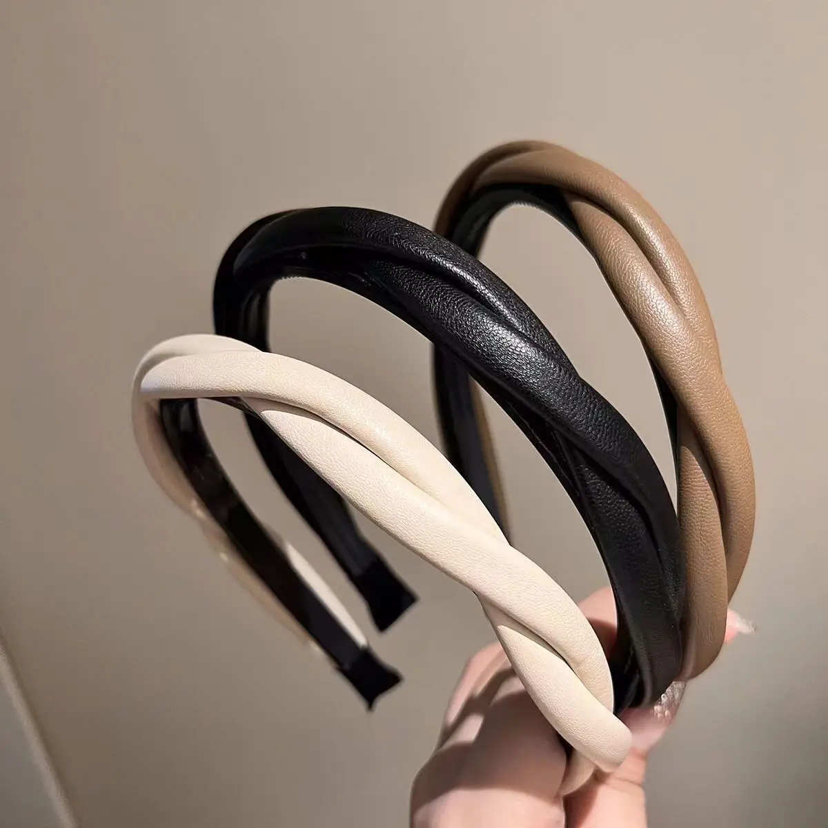 Da PU Túi Đeo Chéo Viền Mũ Trùm Đầu Hairbands Nữ Cô Gái Chắc Chắn Đơn Giản Tóc Treo Tường Ban Nhạc Ốp Viền Thiết Kế Phụ Kiện Tóc Thời Trang