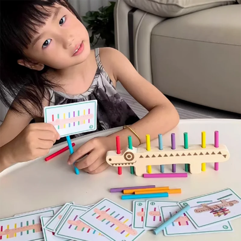 จระเข้ Montessori กีฬาการฝึกอบรมของเล่นเด็กการ์ดสี Matching Stick Building Blocks การศึกษาปริศนาเกม