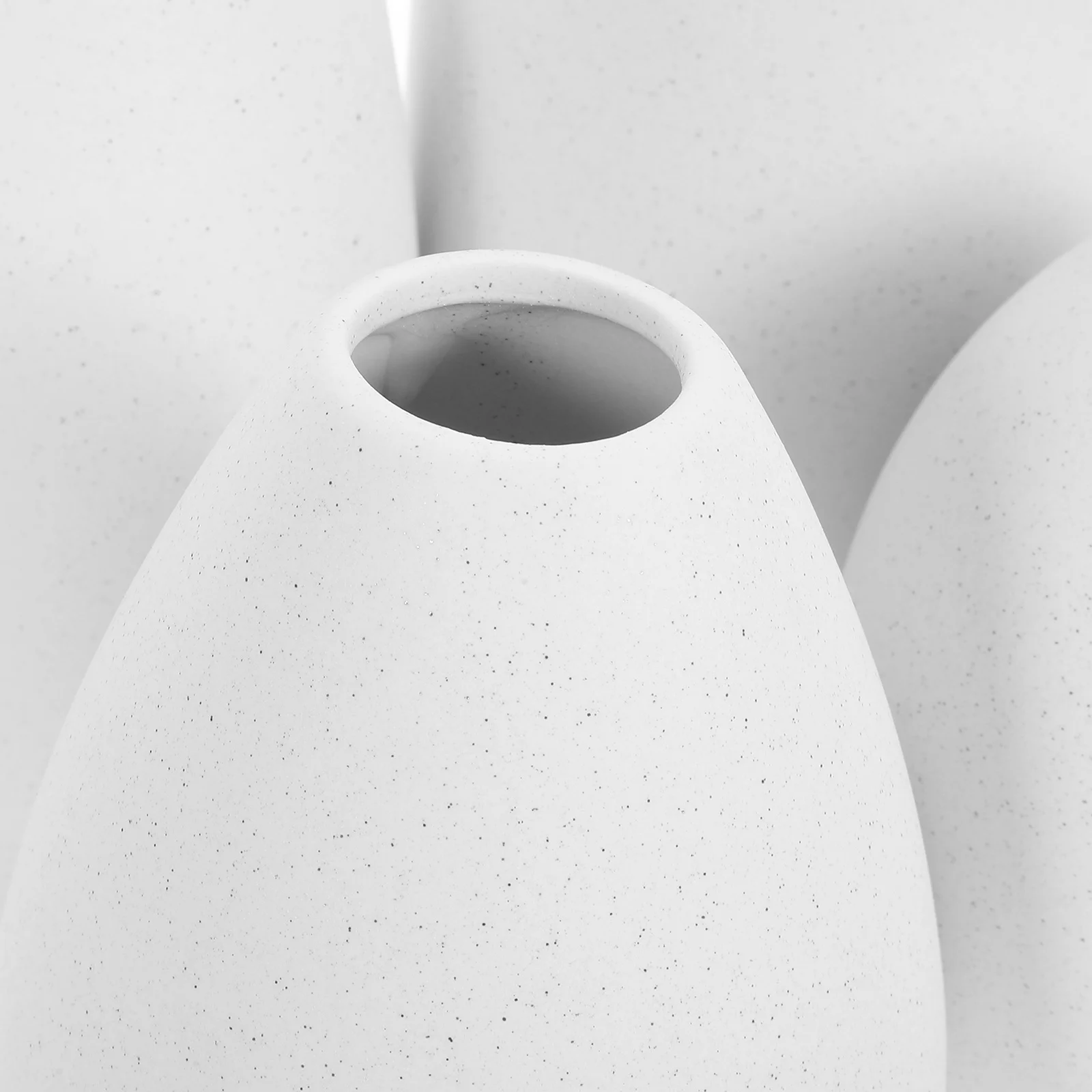 

4Pcs Ceramic Vase Set Modern Minimalist Design Creative Home Vase Decor Dried Flower Pot Table Centerpiece Elegant Interior