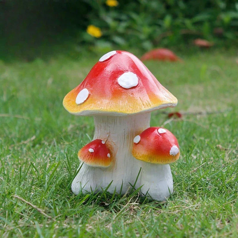 Outdoor Simulation Mushroom Resin Ornaments Garden and Courtyard Figurines Balcony Lawn Decorations for Villa Furnishings