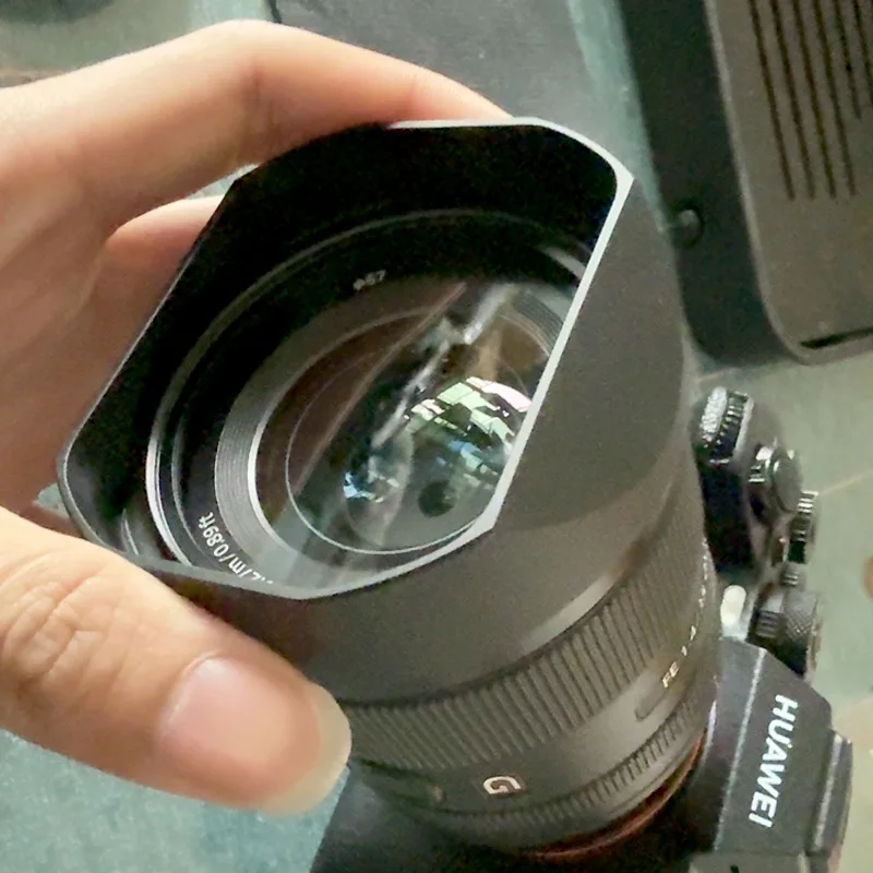 

Bayonet Metal Square Lens Hood for Sony FE 35mm F1.4 GM FE 1.4/35 GM Comes with Cap