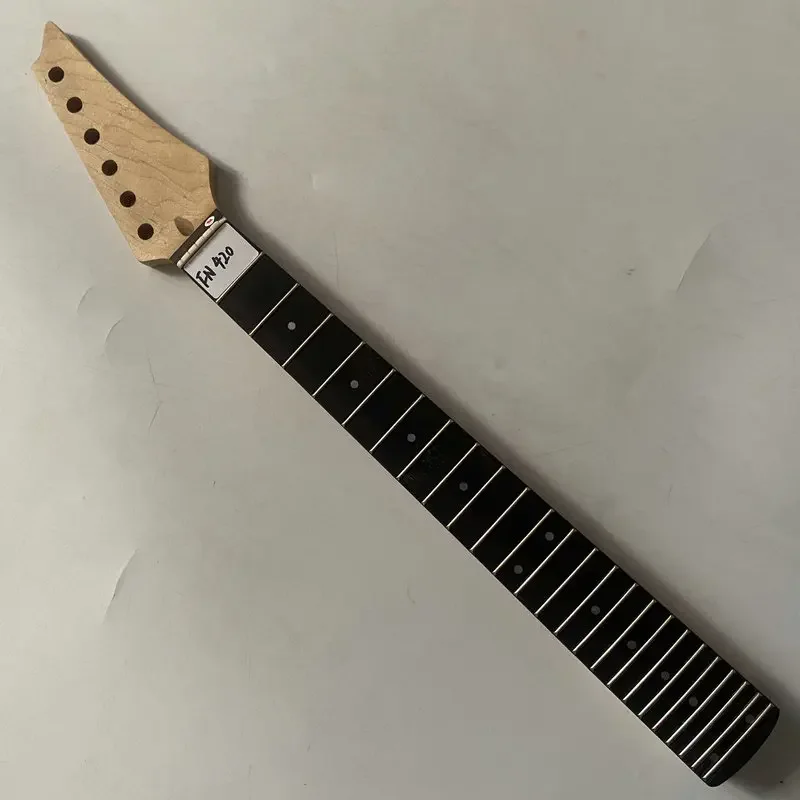 

FN420 Short Scales 560MM Electric Guitar Neck Maple Wood 24 Frets for DIY Guitar Parts Right Hand Custom Order