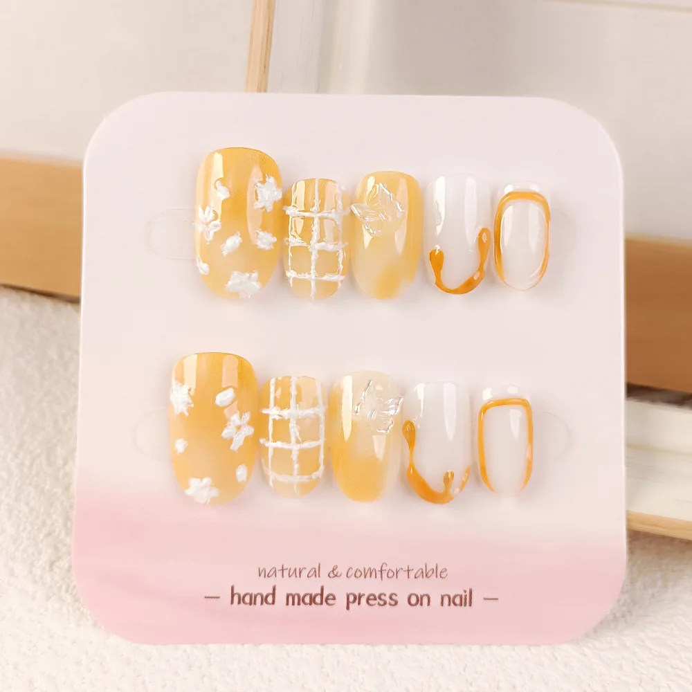 

Новинка 2026: Простой, свежий и нежный белый цветочный дизайн в клетку для ногтей - Гелевый дизайн ногтей ручной работы