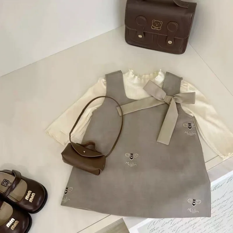 

Girls Autumn Dress Set New Little Girl Embroidered Tank Dress+Two-piece base shirt set65229