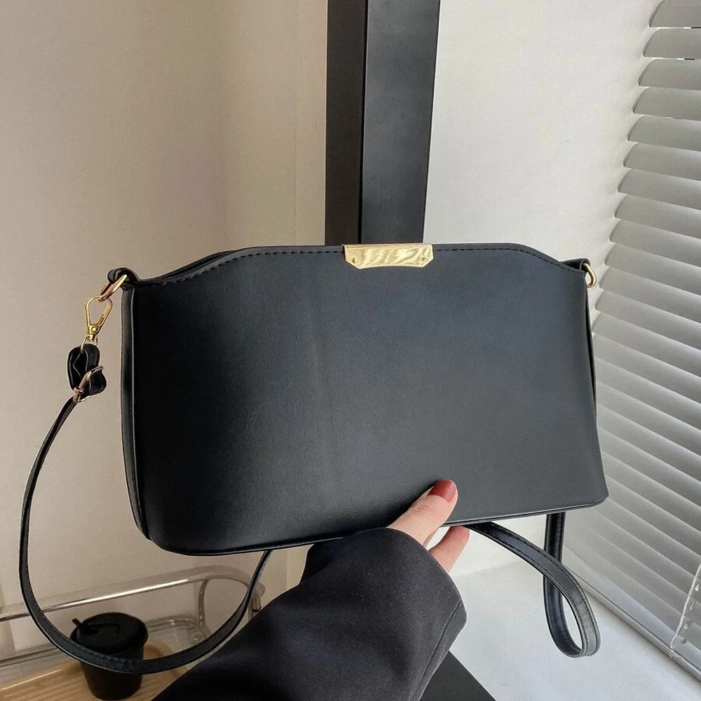 

Elegant Black Small Square Bag - PU Leather with Metal Decor For Daily Commute & Dates