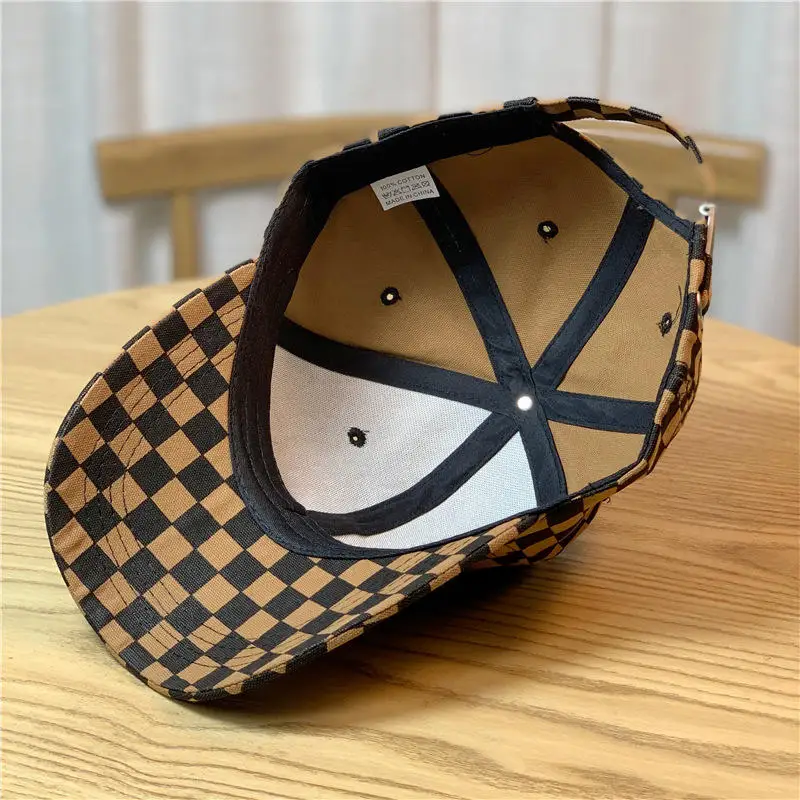 Retro Checkerboard Plaid R Letter Baseball Cap Man Women High Quality Streetwear Hip Hop Style Adjustable Back Buckle Sun Hat