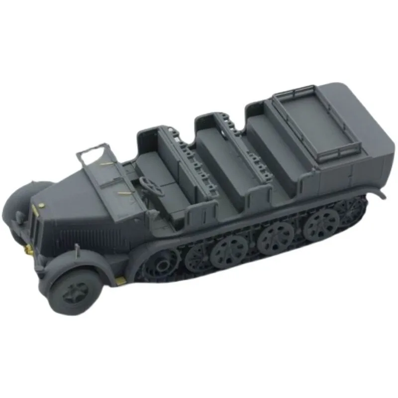 Orange Model G72-202-1/72 ratio Sd Kfz.7 half track soldier transport vehicle