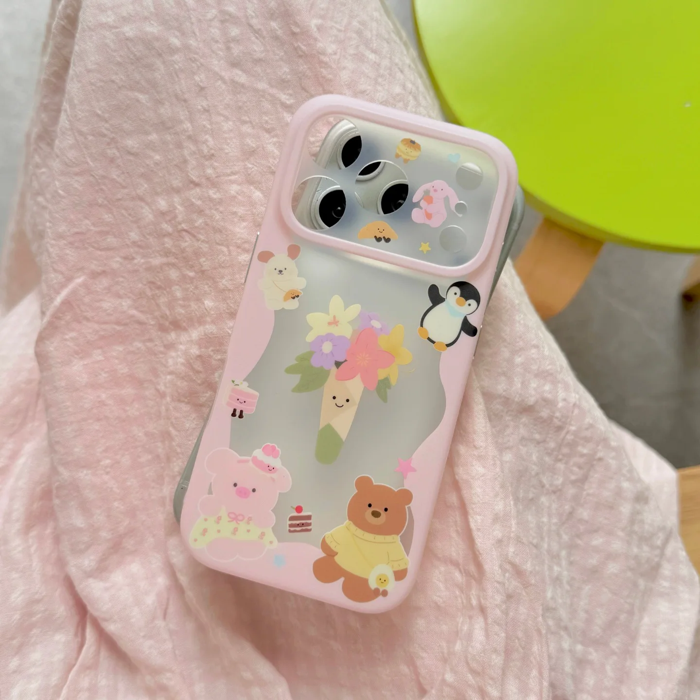 

Simple transparent matte flower suitable for Apple 17promax mobile phone case iPhone16/15