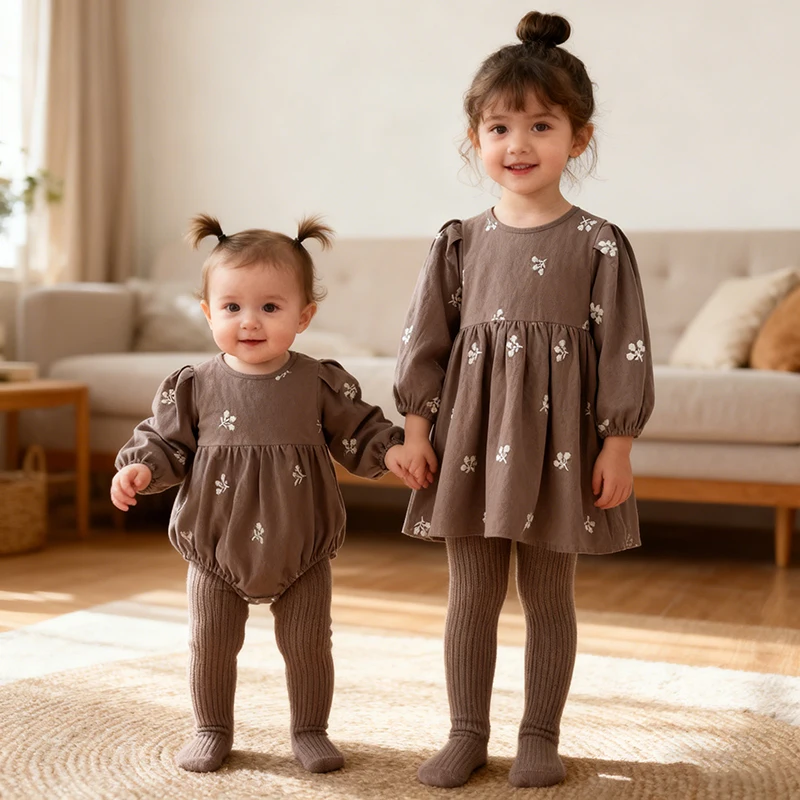 2026 Neue Frühjahrskollektion: Langärmelige Baumwoll-Prinzessinnenkleider mit Stickerei für 2-6 Jahre, 0-24 Monate Baby-Mädchen Partykleid, Grauer Schwesteranzug