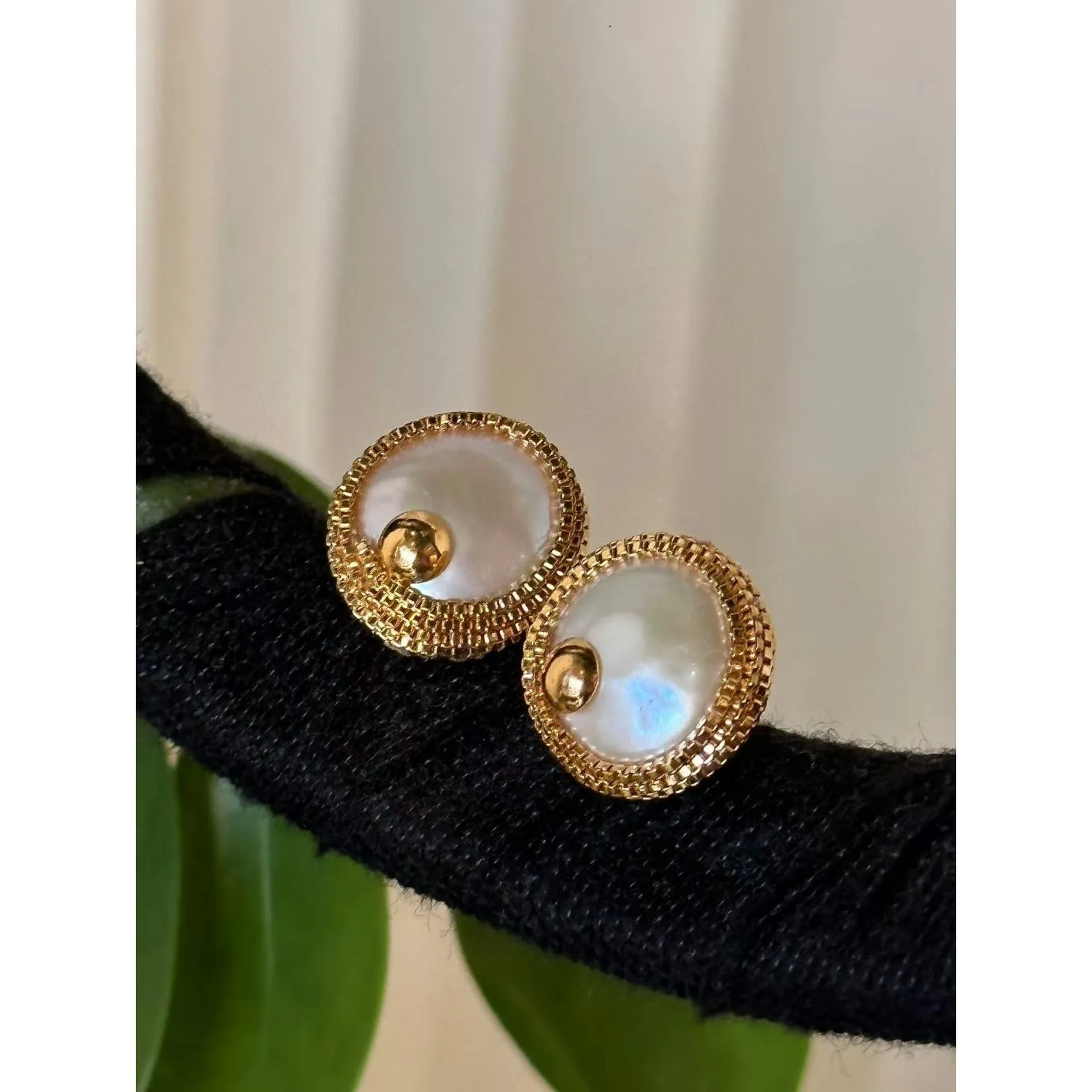Brass Retro Shell Beads Stud Earrings Women Jewelry Punk Party T Show Gown Runway Korean Japan INS