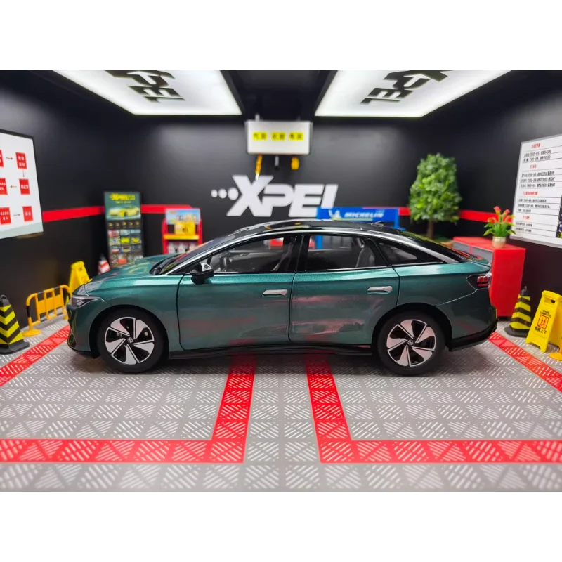 Pressofuso in scala 1:18 FAW VW ID7 Originale completo per apertura porta auto in lega modello di auto da collezione giocattolo regalo souvenir display ornamento