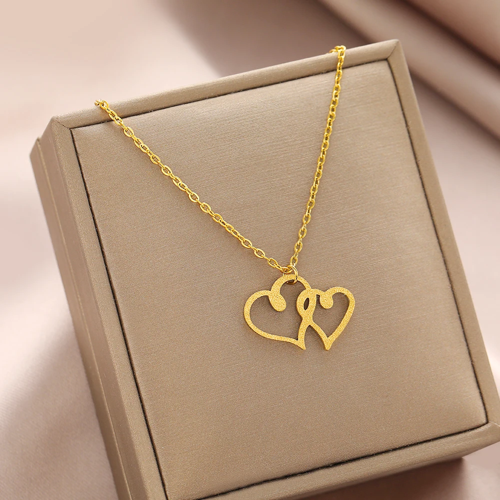 

Sweet Heart Pendants Elegant Sand Press Design Necklace Temperament Choker Chain Stainless Steel Necklaces For Women Jewelry