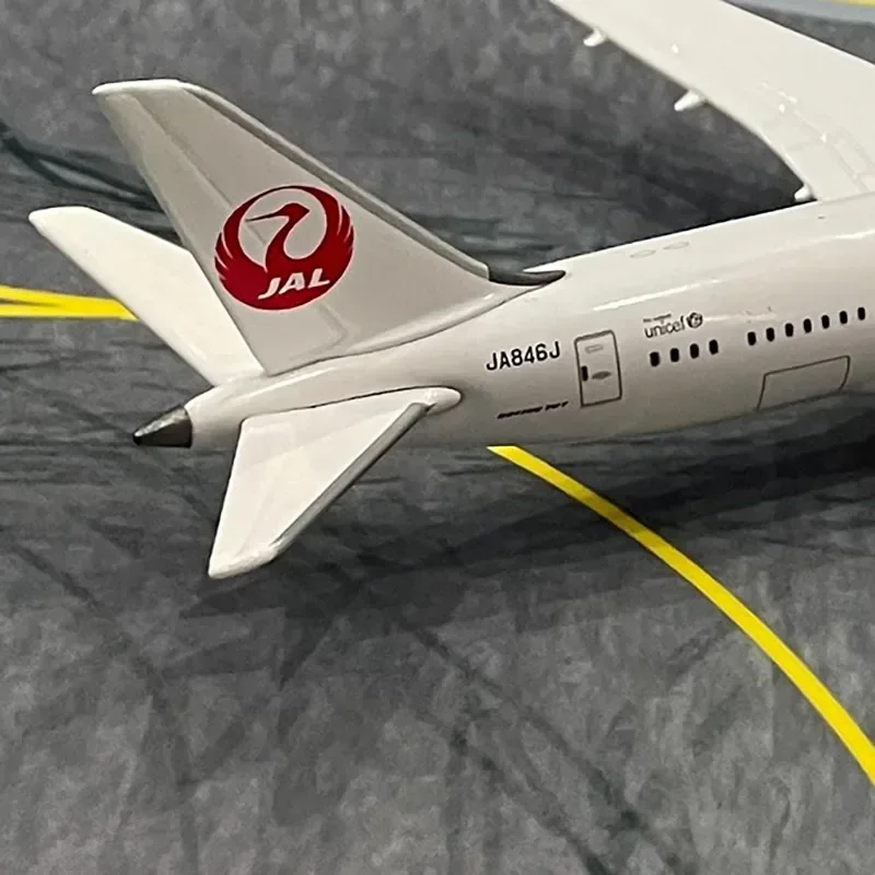 Diecast 1:400 Scale Japan Airlines B787-8 Original Finished Alloy Airplane Model Simulation Static Collectible Toy Gift