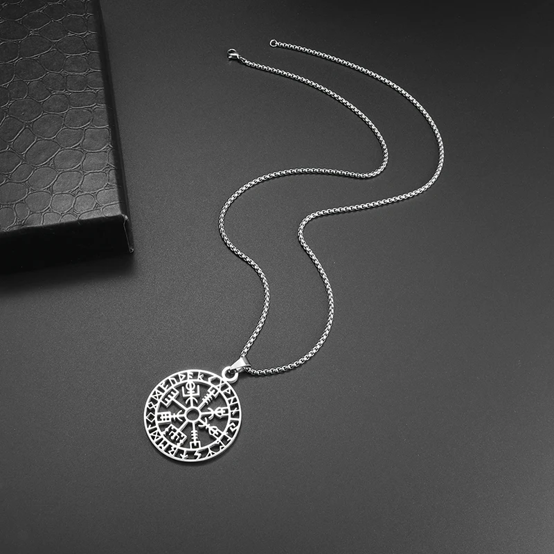 Hollow Compass Rune Pendant Stainless Steel Necklace for Men and Women Fashionable Nordic Amulet Jewelry New Year Gift