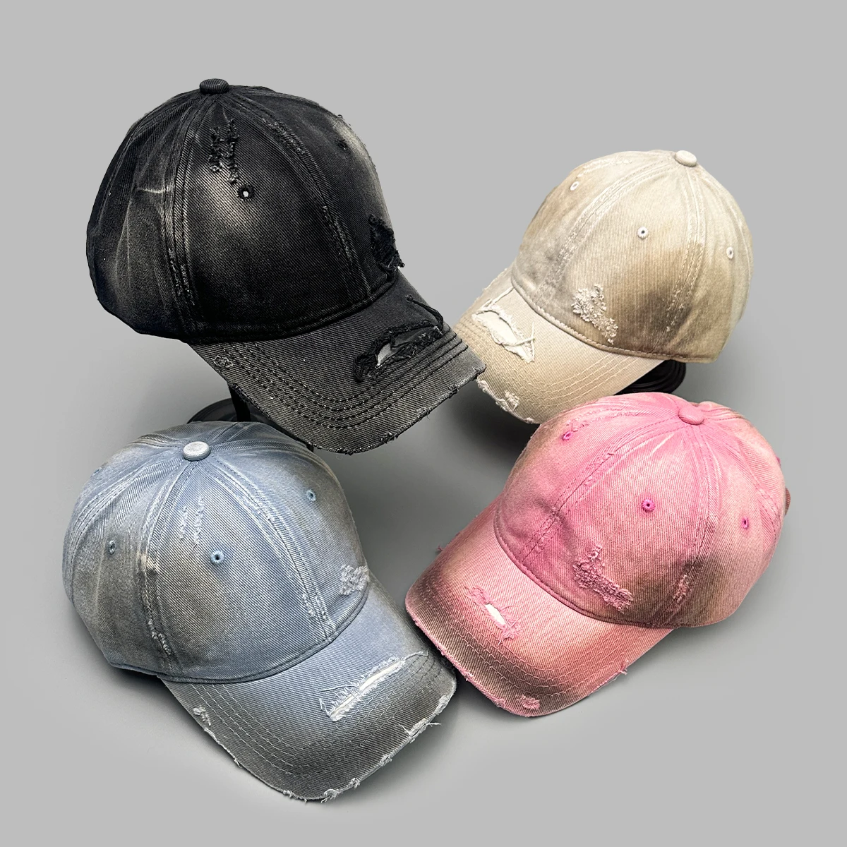 

Distress Gradient Color Solid Baseball Hats Sunshade Broken Style New Men Women Versatile Personal Fashion Street Peaked Caps