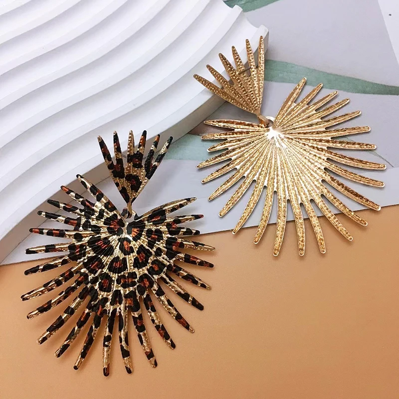 Punk Exaggerated Big Fans Earring for Women Vintage Leopard Print Geometric Designer Earring Gifts