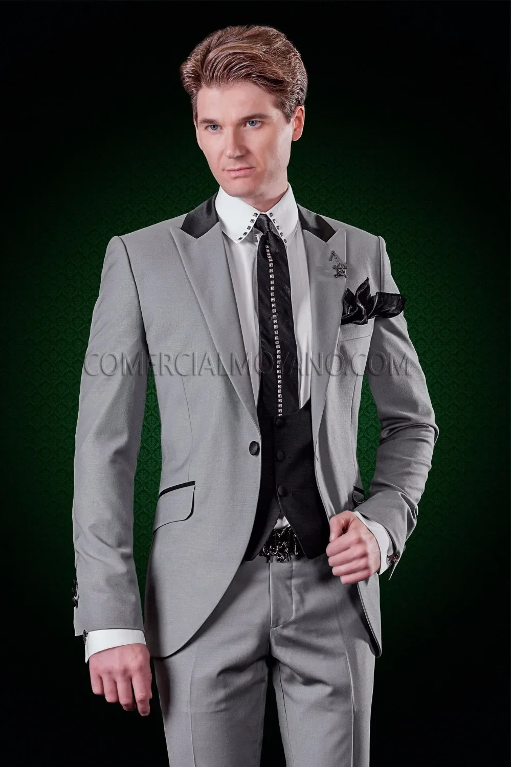 Grey Italian Men Suit Slim Fit 3 Piece Blazer Custom Gentle Tuxedo Groom Prom Terno Masculino Fatos Para Noivos De Luxo Homem