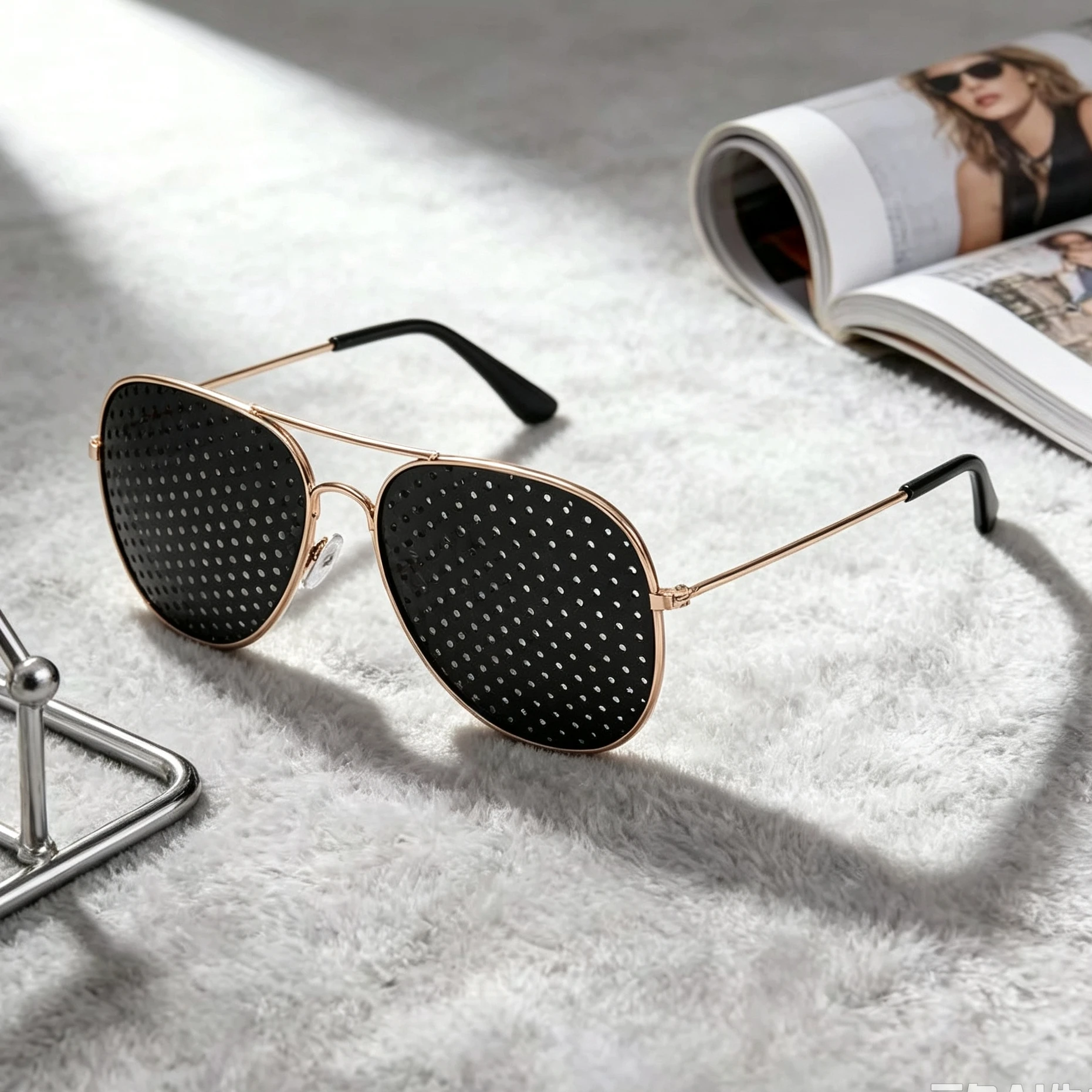Sexy Small Hole Pilot Glasses Men Fashion Micropore Pinhole Lens vision correction Glasses Female Shades Eyewear Gafas de sol