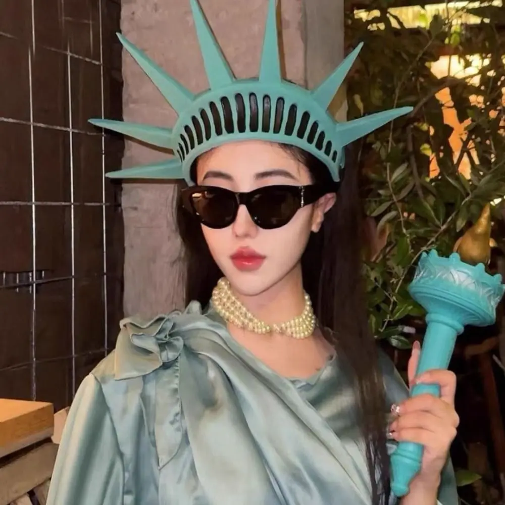 

Luminous Freedom Statue Headband Torch Masquerade Party Statue of Liberty Props Photography Prop Costume Accessory