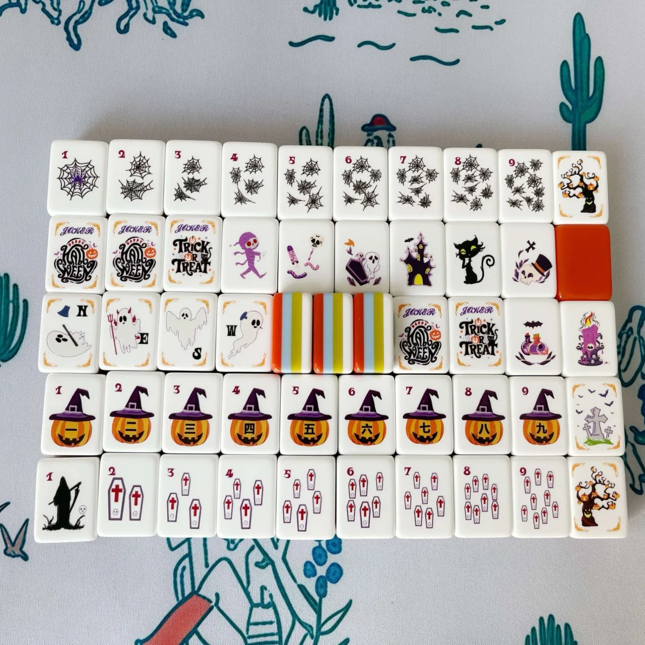 4‑Layer Acrylic Mahjong Set 160 Tiles Halloween Themed American Style Hand‑Shuffled Mahjong for Home Party Gift