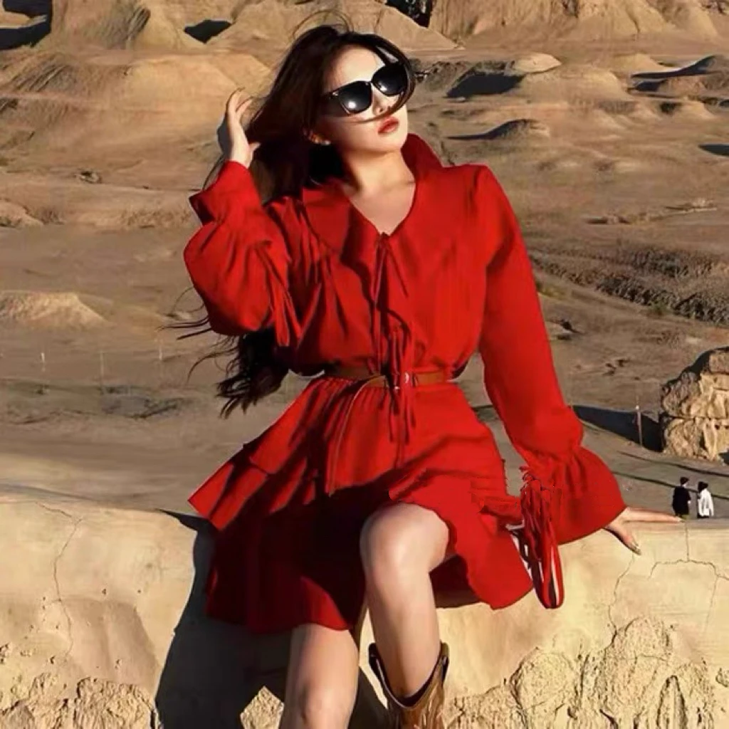 

Летний комплект из двух предметов: топ и юбка в стиле пустынной пустыни с принтом красного лотоса, женский летний костюм