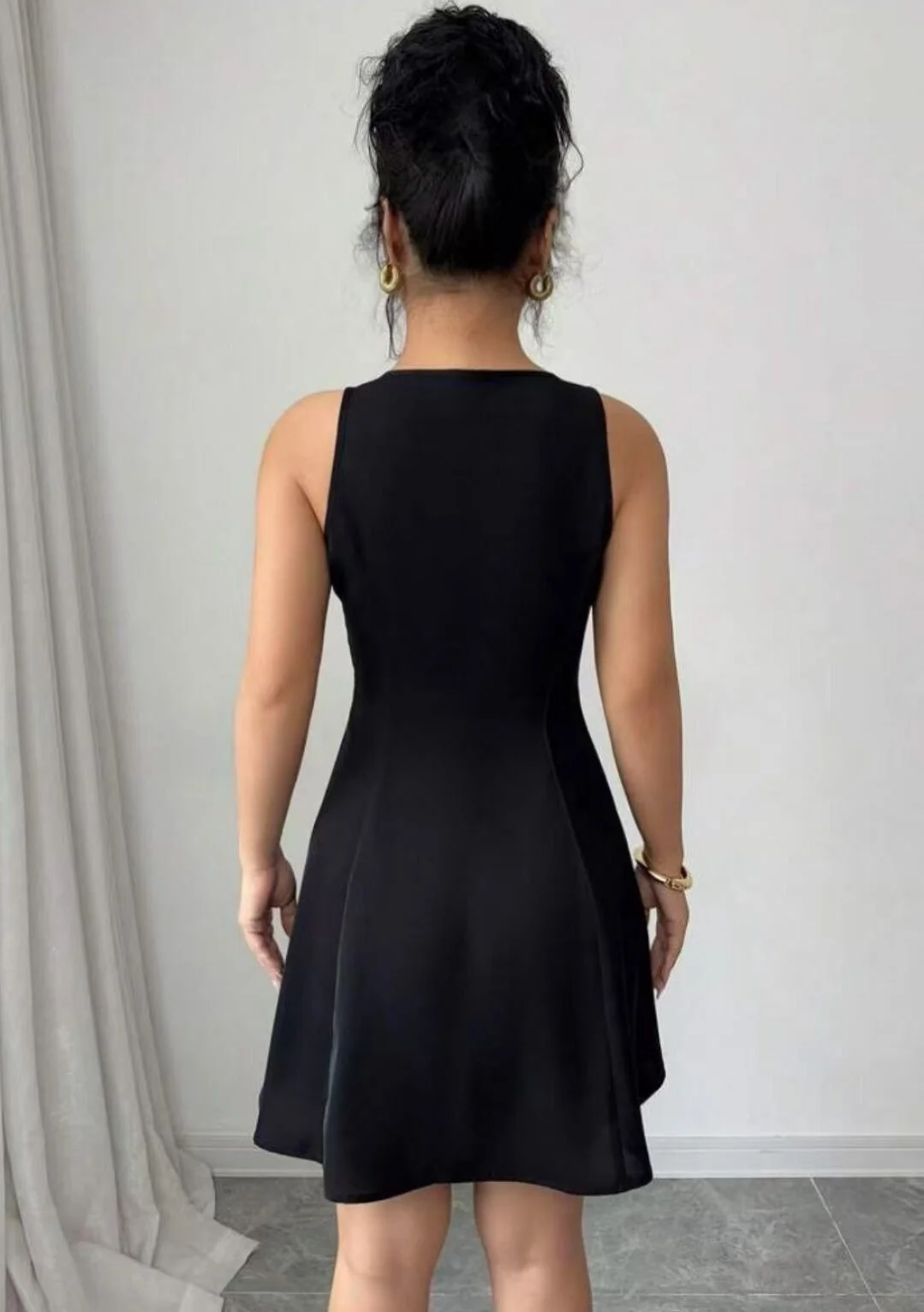 Robe européenne et américaine de couleur pure, col rond, sans manches, taille tie-dye