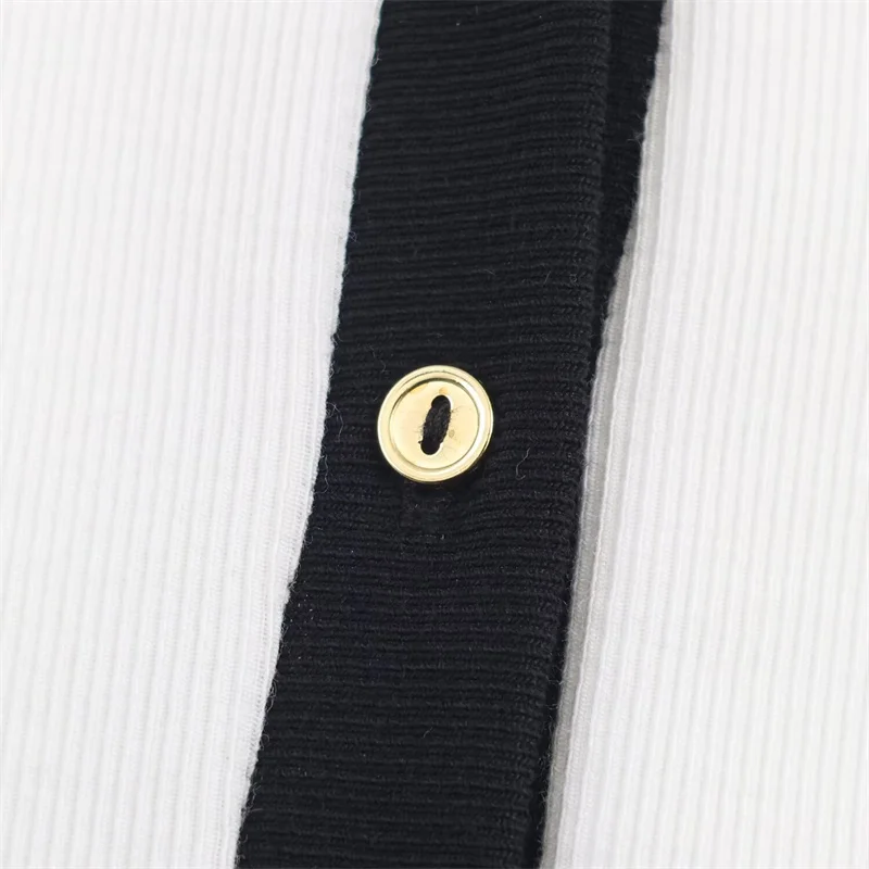 Top de mujer 2025 otoño nuevo estilo Color sólido Top de punto de manga larga con detalles de bloques de Color diseño Simple Casual y de moda