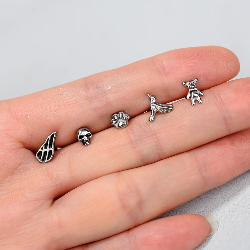 1PC Stainless Steel Silver Color Mini Small Bear Skull Wings Studs Earring For Women Cartilage Helix Tragus 16G Piercing Jewelry