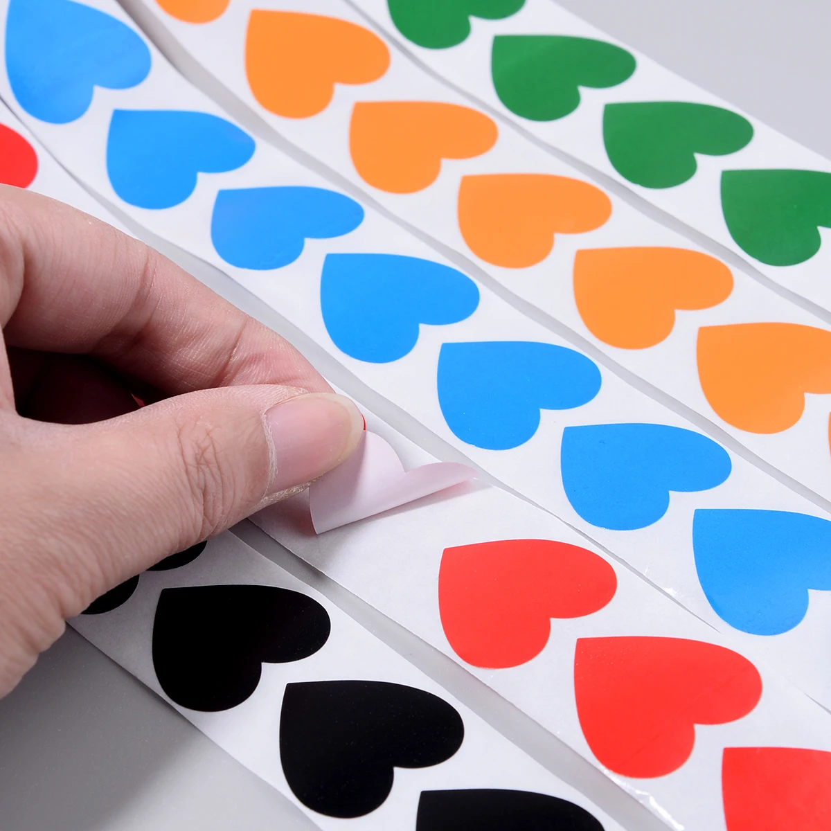 

500Pcs/roll Color Heart Shape Stickers Gifts Packaging Sealing Label for DIY Kids Art Craft Card Scrapbooking Decorative Sticker