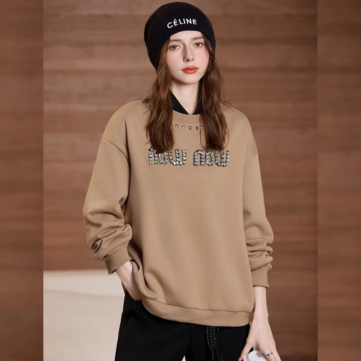 루이야오 두꺼운 벨벳 여성 스웨트셔츠 2025 겨울 최신 트렌디 3D 다이아몬드 레터 루즈 긴팔 세련된 스웨트셔츠