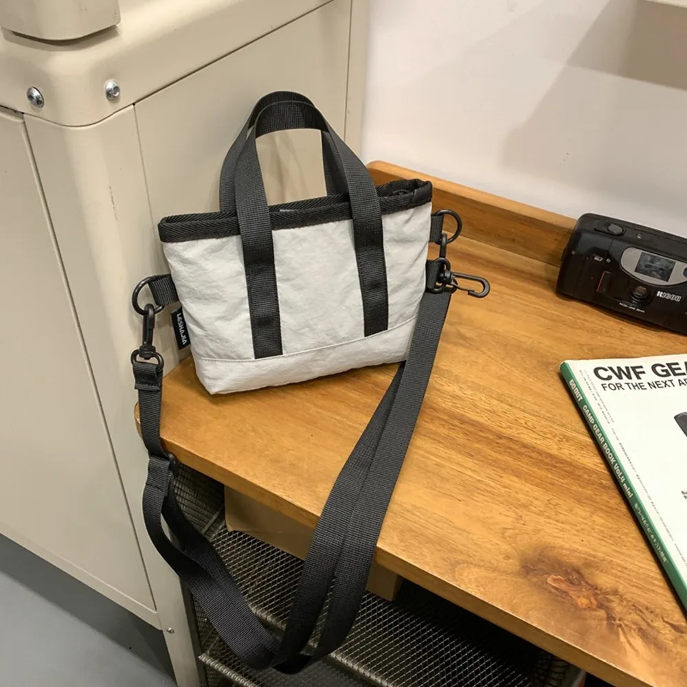 

Large Capacity Men Crossbody Bag Harajuku Nylon Single Shoulder Bag Zipper Pouch Solid Color Mobile Phone Pack Travel