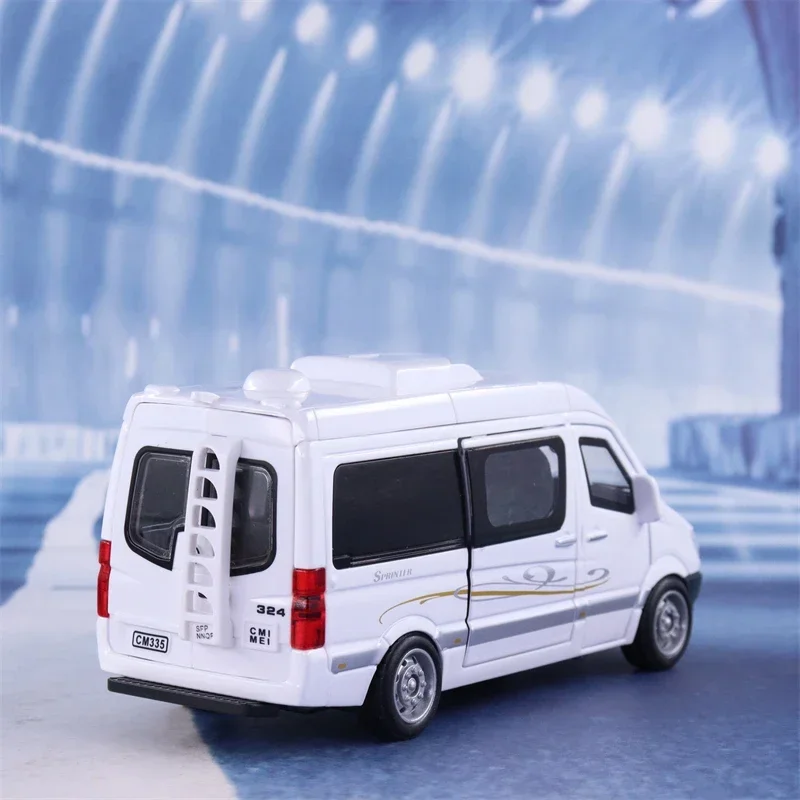 1:32 Mercedes-Benz Sprinter Simulation Alloy Limousine Car Model Sound And Light Children\'s Toy Car Caravan Gift A410