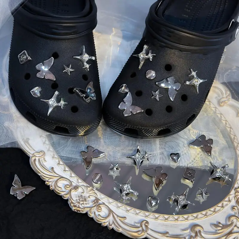 Y2K Metal Butterfly Clogs Accessories Women Summer 2026 Luxury Rhinestore Star Shoes Charms Set Woman's DIY Shoes Decorations