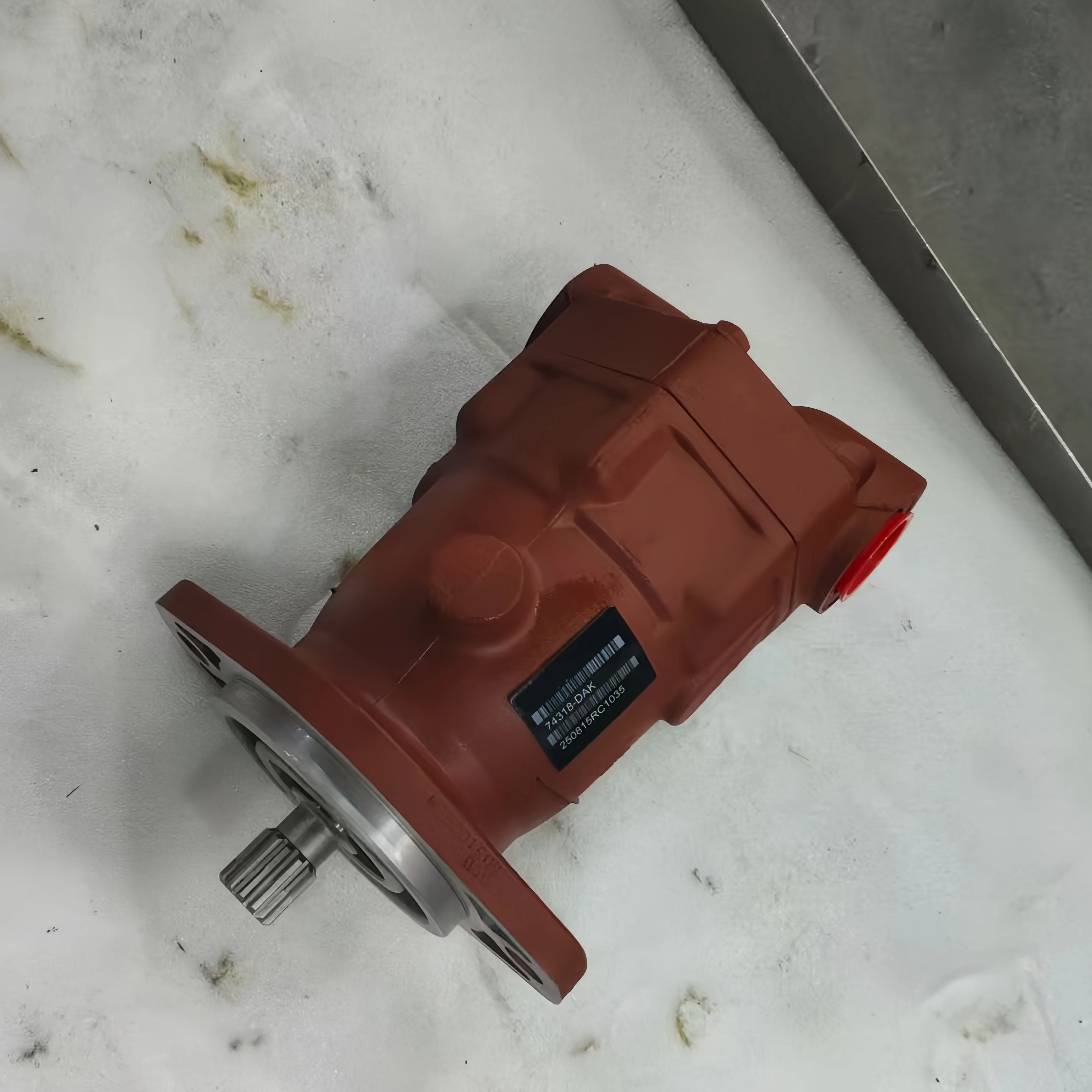 المحرك الهيدروليكي 74318-DAK محرك المدار الهيدروليكي 74318-DAK #3