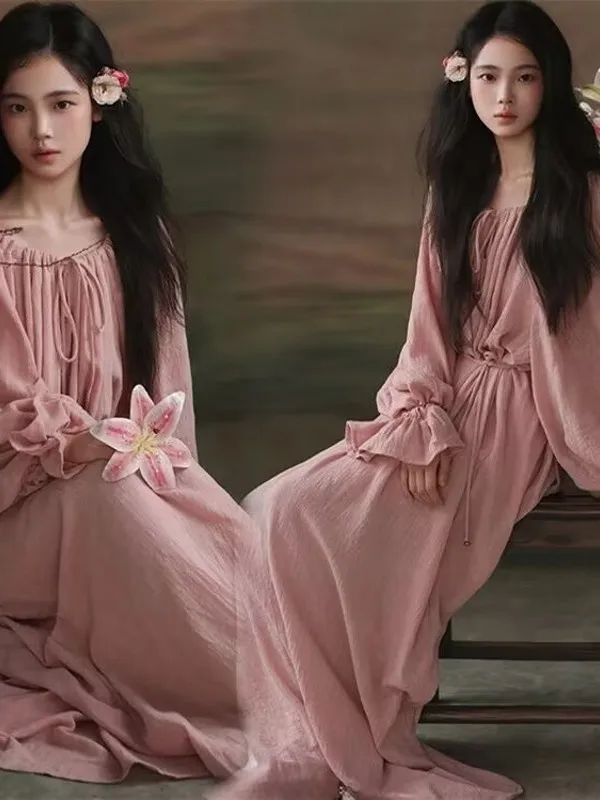 

Chinese Style Oil Painting Dress Photography Studio New Arrival Retro Art Photo Shoot Clothing for Girls Polyester Material