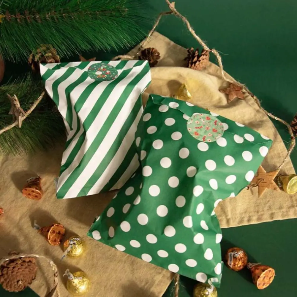 

24Pcs Polka Dot Striped Pattern Christmas Paper Candy Bag with Stickers Green/Red Christmas Gift Paper Bags Mixed Style