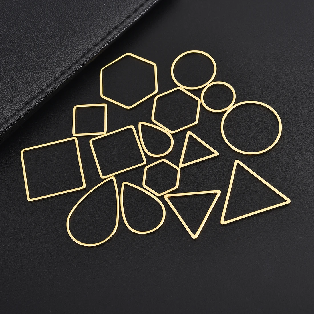 10pcs/Lot Stainless Steel Open Bezel Blank Frame Drop Geometric Hollow Pressed Flower Frame Pendant Setting DIY Jewelry Findings