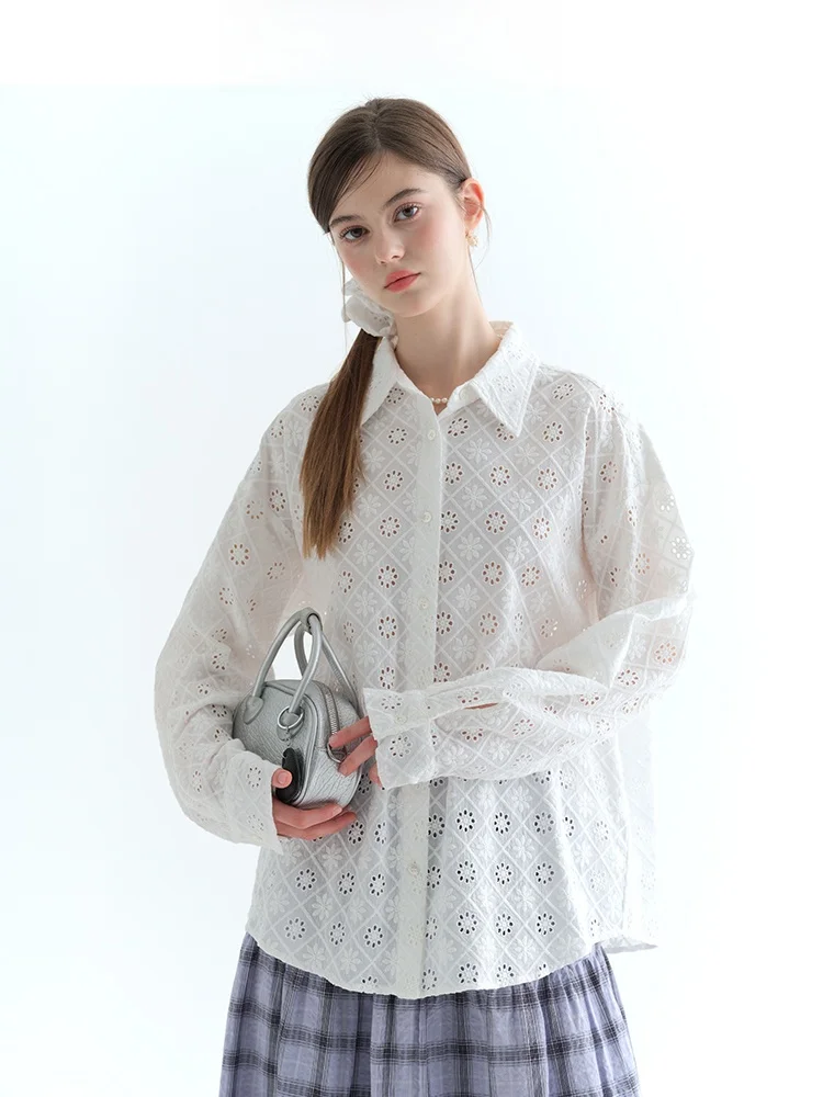 

White Hollow out Long Sve irt Women's Spring 2026 New Sle Textured Feel French Sle Loose Fit Pure Cotton Breathable