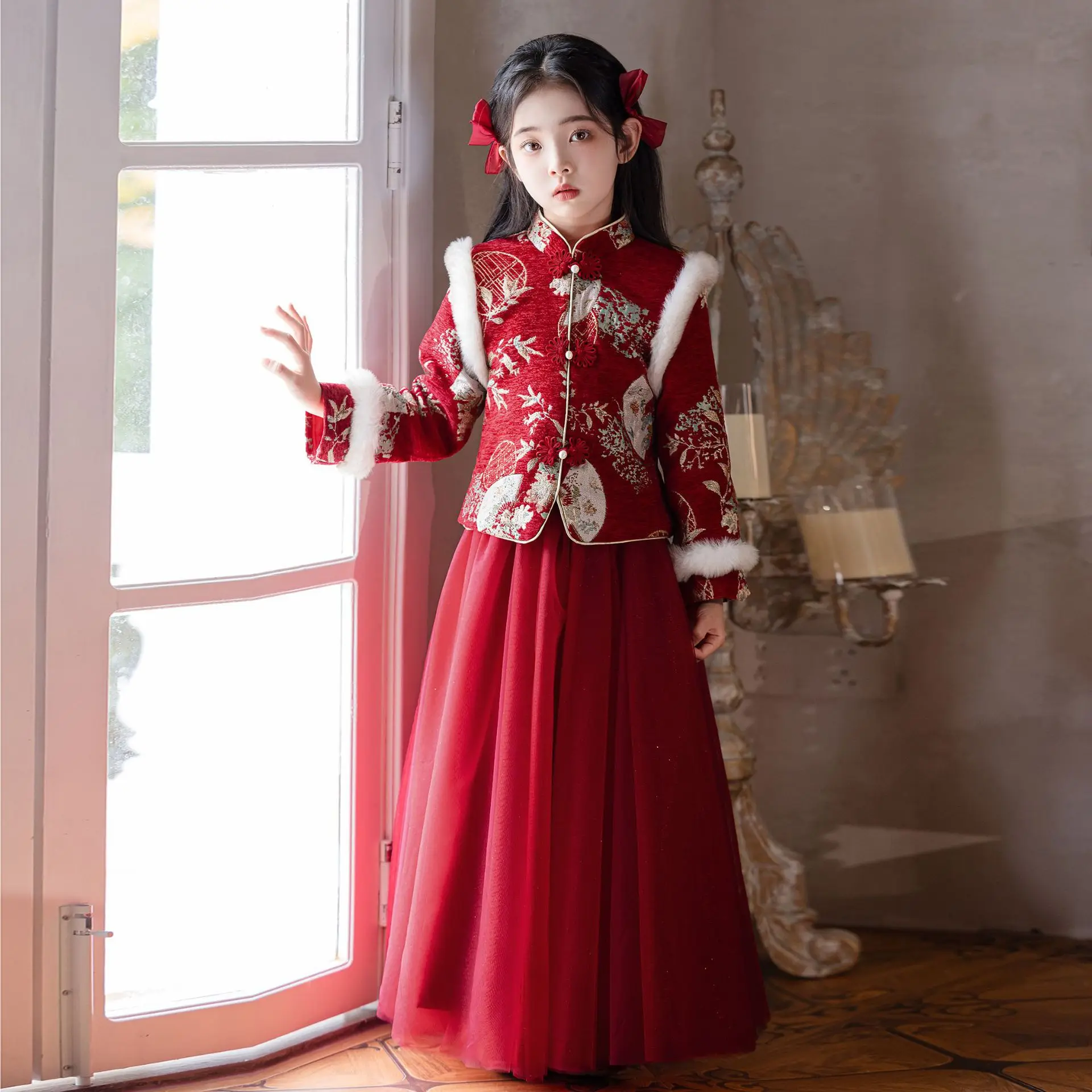 Hanfu الفتيات الشتاء سميكة 2025 ملابس السنة الجديدة للأطفال السنة الجديدة تانغ الملابس الدافئة نزهة الملابس الملابس الشتوية