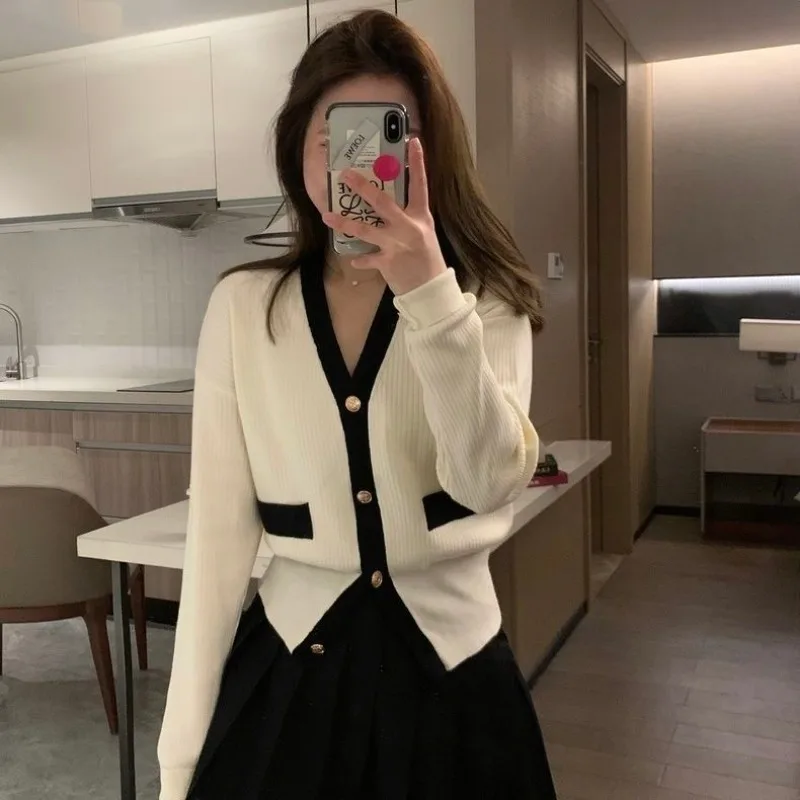 

V-neck Knitting Cardigan Women Autumn Winter Simplicity Office Lady V-neck Long Sleeve Knitwear Fashion All-match Sweet Tops